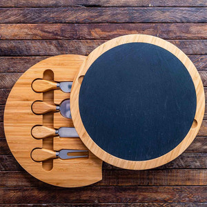 Plateau de service rond personnalisé pour pique-nique, plateau à fromage en bambou avec ensemble de couteaux et <span class=keywords><strong>ardoise</strong></span> - Product Image 4