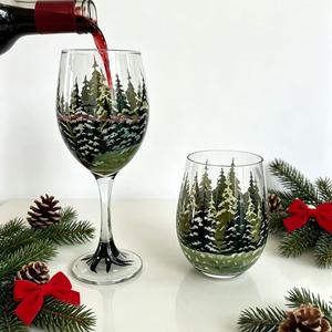 Verre à vin sans pied ou à pied, peint à la main, motif Forêt enneigée de Noël, sans plomb, épaissi, pour les fêtes, verre à eau ou à vin - Product Image 2