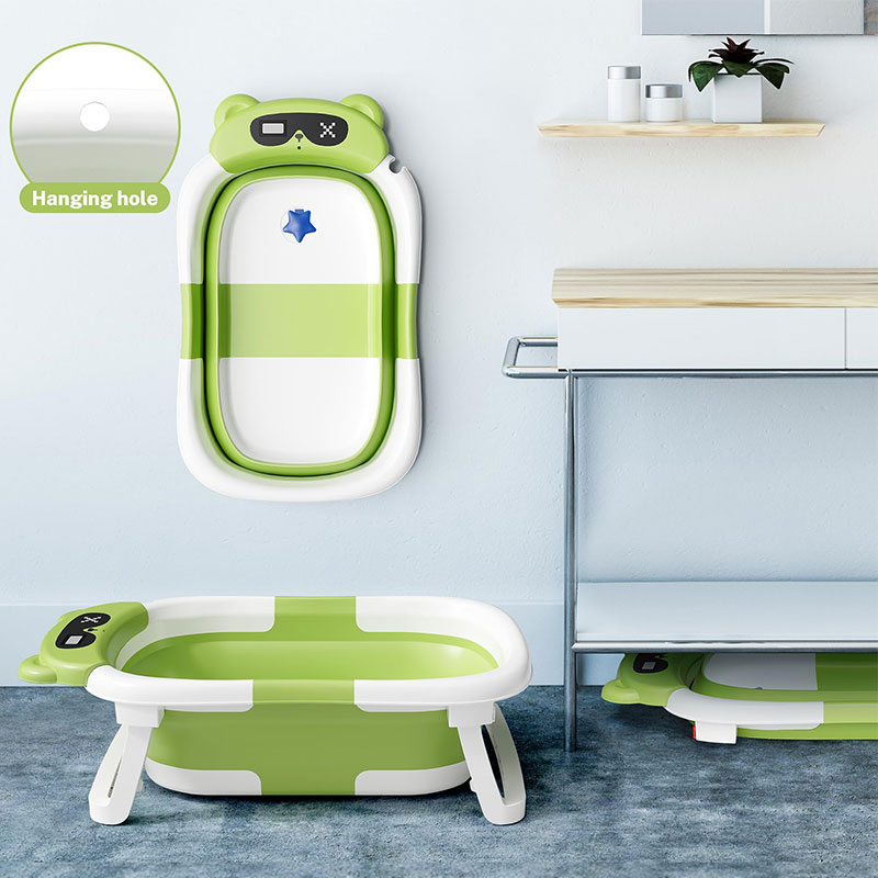 baby bathtub (No bath mat or thermometer)