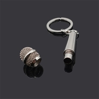 Porte-clés micro hip-hop en métal pour femmes hommes mini-microphone porte-clés porte-clés voiture drôle chanteur cadeaux sac à main accessoires