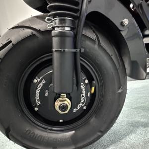 Trottinette électrique adulte pliable 13 pouces avec pneus tout-terrain, double moteur 10000W, 72V 35Ah, contrôle par application, en stock aux États-Unis pour le dropshipping - Product Image 5