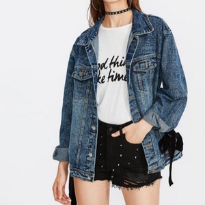 Veste en jean longue vintage à œillets et lacets pour femme, vente en gros - Product Image 3
