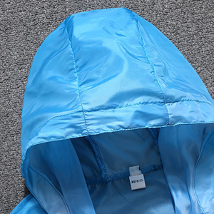 Chaqueta Deportiva Unisex de Verano, Estilo Safari, con Capucha, 100% Poliéster, Transpirable, de Secado Rápido, Personalizable con Impresión OEM, Estilo Casual y Ligero - Product Image 2