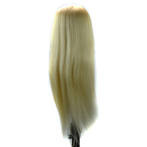 El cabezal <span class=keywords><strong>de</strong></span> entrenamiento <span class=keywords><strong>de</strong></span> cabello mezclado se puede planchar y enrollar, que se puede utilizar para el diseño del peinado y moldes <span class=keywords><strong>de</strong></span> cabeza <span class=keywords><strong>de</strong></span> peluca para rizar el cabello - Product Image 4