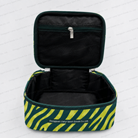 Étui cosmétique personnalisé en polyester 600D, boîte à maquillage structurée avec poche intérieure en mousse EPE pour coffrets cadeaux de marques de beauté, fabrication en usine
