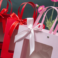 Vente en gros Emballage Fleur Poupée Jouet Vêtements Cosmétique Tiroir Boîte en papier et sacs en papier avec fenêtre transparente Sac cadeau
