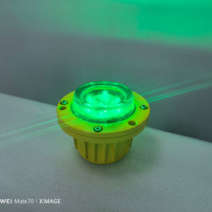 أضواء أرضية ثابتة منخفضة الكثافة للمطارات، أضواء ملاحة للمطارات للتحذير البصري - Product Image 1