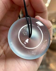 Модный кулон из натурального нефрита: прозрачный зеленый жадеит «Круг мира» - Product Image 3