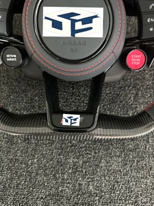 Volant de voiture en cuir et fibre de carbone, <span class=keywords><strong>prix</strong></span> de gros usine, pour <span class=keywords><strong>Audi</strong></span> A3 A4L A5 A6L A7 Q8 <span class=keywords><strong>TT</strong></span> R8 - Product Image 5