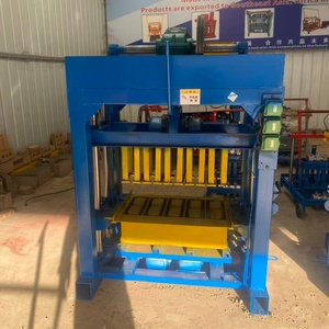 Machine de fabrication de blocs de <span class=keywords><strong>béton</strong></span> 4-40, équipement de production de briques creuses et pleines par vibration hydraulique pour les entreprises de construction - Product Image 4