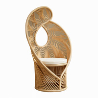 Chaise de salon confortable à dossier haut au design élégant, chaise de jardin en rotin naturel, chaise Phoenix