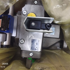 Moteur hydraulique à piston Rexroth A10VSO140DR 32R VPB12N00 pour application de pompe de surpression - Product Image 3