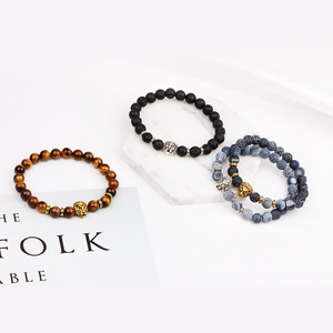 Pulsera de Piedra Volcánica para Hombre con Diseño de Cabeza de León Dorada, Joyería para Uso Diario - Product Image 4
