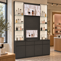 Vitrine de présentation de cosmétiques OEM avec étagères éclairées et armoires de rangement pour les boutiques de produits de beauté modernes