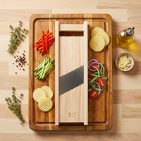 Mandoline Snijder Groentehakker 8mm Friet Snijder Gepatenteerde Uitvinding Handbeschermer Massief Hout Handmatig Gemakkelijk Schoon te Maken voor Ui