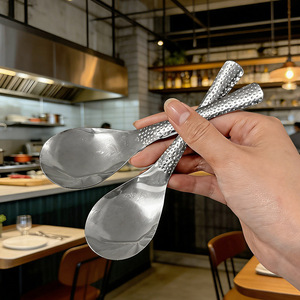 Cuchara pequeña de acero inoxidable con textura martillada, adecuada para uso doméstico, cafeterías, tiendas de postres y uso comercial; de alta calidad - Product Image 4