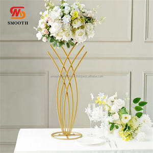 Support à fleurs en forme de sirène lisse, centre de table, support en métal doré, boule de fleurs pour décorations de mariage - Product Image 6