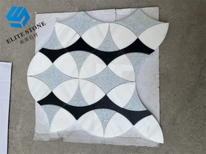 Piastrelle a Mosaico con Design Moderno a Foglia e Fiore <span class=keywords><strong>in</strong></span> <span class=keywords><strong>Marmo</strong></span> Bianco di Carrara Italiano <span class=keywords><strong>per</strong></span> <span class=keywords><strong>Pavimenti</strong></span> e Pareti di Ville, <span class=keywords><strong>Marmo</strong></span> Bianco Greco di Thassos - Product Image 1