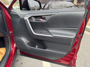 Toyota RAV4 SUV 2.0L Automatique LHD Euro VI 4 Airbags Phares à LED Feux de Jour Pneus R18 pouces <span class=keywords><strong>Voiture</strong></span> <span class=keywords><strong>d</strong></span>'<span class=keywords><strong>occasion</strong></span> Noire Année 2020 - Product Image 5