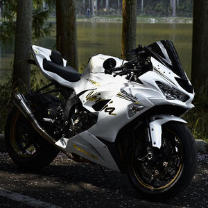 Kawasaki Ninja ZX6R seminuevo (636) | Motocicleta deportiva para adultos, diseño listo para la <span class=keywords><strong>pista</strong></span> para la calle y el ocio - Product Image 3