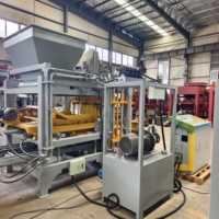 Machine automatique de formage de blocs de béton QT4-15, type hydraulique