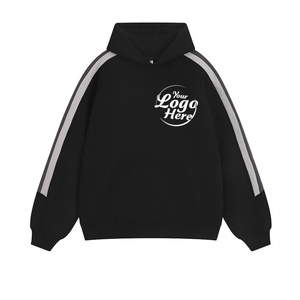 เสื้อฮู้ดดี้โอเวอร์ไซส์สไตล์อเมริกันเรโทรแบบวิทยาลัย พิมพ์ลายปักสีสันตัดกัน สำหรับผู้ชาย - Product Image 1