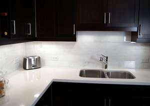 Factory Direct Wholesale Price Calacatta Quartz <b>Slabs</b> Modern Style Countertops with Black Veins Quartz Stone <b>Slab</b> - Product Image 3