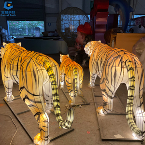 SGFL153 Zigong Lanterne Usine Personnalisée Réaliste Animal Décor Lanterne Festival Lion Famille Lanterne - Product Image 6