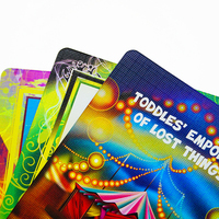 Cartes à collectionner holographiques personnalisées avec impression sur papier, estampage à froid et boîte de présentation pour les magasins d'articles de loisirs