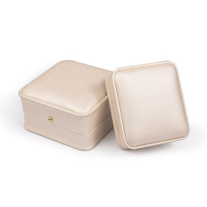 New Arrival Luxury Custom Pu <b>Leather</b> Jewelry Gift Box Cross Pattern <b>Bracelet</b> Ring Necklace Jewelry Packaging Gift Box - Product Image 4
