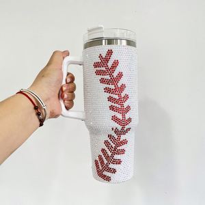 Vaso térmico de viaje con diseño de béisbol y diamantes de imitación, con pajita, a la moda - Product Image 1