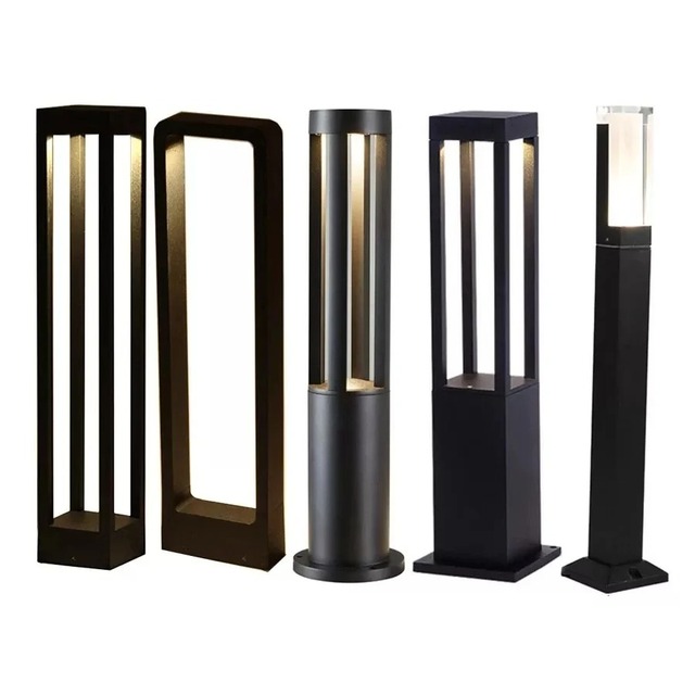 IP65 Waterproof Outdoor Garden LED Lawn Guard Post Light Solar Powered Landscape Lighting