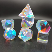 Dés en verre fantaisie polyédriques en forme de pierre précieuse, 16-24 mm, lot de 7 pièces dans une boîte métallique pour jeux DND
