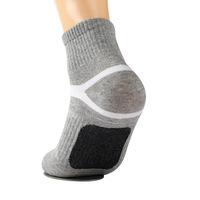 Chaussettes de sport personnalisées de haute qualité, tricotées, compressives, antidérapantes, respirantes, en coton, avec logo d'équipe, OEM ODM