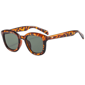 Newly Designed Retro Men's and Women's Outdoor Casual Sunblock Multi-Color Round <b>Frame</b> Sunglasses - Product Image 2