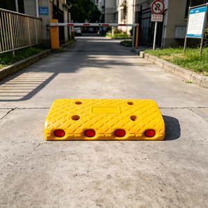Manufacturer Direct Sales of <strong>Road</strong> <strong>Speed</strong> Limit Anti-collision Buffer Belt Reflective Strip High-strength Plastic <strong>Reducer</strong> - Product Image 5