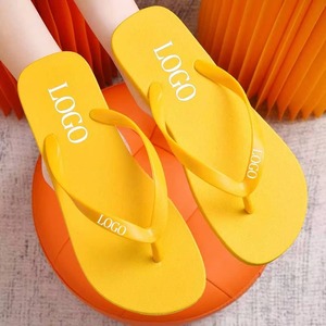 <span class=keywords><strong>Tongs</strong></span> d'été personnalisées pour femmes avec logo, dessus en PVC respirant, légères et <span class=keywords><strong>confortables</strong></span>, pour la plage et l'extérieur - Product Image 3