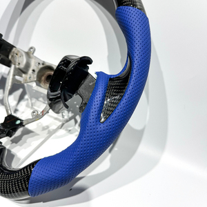 Volante Deportivo de Fibra de Carbono Negra de Fábrica con Cuero Perforado Azul, Apto para <span class=keywords><strong>Lexus</strong></span> IS GX RX CT ES LX RX NX LS GS <span class=keywords><strong>UX</strong></span> - Product Image 2