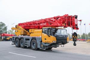 رافعة شاحنة صينية مستخدمة في جميع التضاريس بعلامة تجارية صينية للبيع - Product Image 5