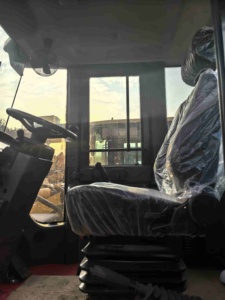 Chinese Brand Popular Low Price SOLG LG956L Secondhand Earth Moving Used Wheel Loader in Stock - Product Image 6