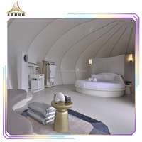 Structures de maisons préfabriquées d'extérieur, structure de tente à membrane tendue en PVDF, architecture en forme d'escargot, tentes de glamping de luxe, hôtel
