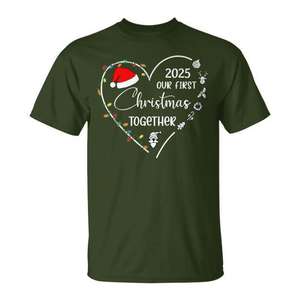 Nuestra Primera Navidad Juntos 2025, Camiseta a Juego para Parejas, Regalo Navideño, Manga Corta, Cuello Redondo, Unisex, Adulto, Impresión Digital - Product Image 1