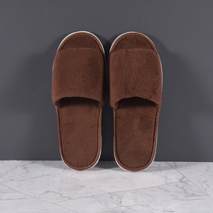 Chaussons épais en velours corail à fond antidérapant en EVA régénéré Chaussons d'hôtel personnalisésChaussons jetables personnalisés pour hôtels - Product Image 3