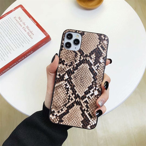 Coque de téléphone portable en cuir Serpentine, <span class=keywords><strong>Sexy</strong></span>, de marque de luxe, pour iPhone 12 Pro Max 12 MiNi 11 Pro MAX <span class=keywords><strong>X</strong></span> XS XR 7 6 plus <span class=keywords><strong>se</strong></span> 2020 - Product Image 4