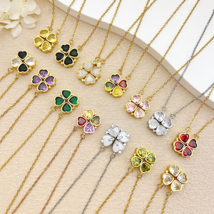 Collier Mode Jeutelis Pendentif Aimant <span class=keywords><strong>Faible</strong></span> Ouverture Trèfle Cuivre Incrusté Zircon Or 18K Vente en Gros Usine - Product Image 1