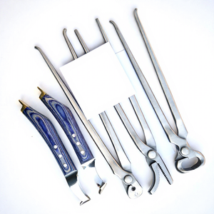 Meilleure qualité 7 pièces Kit d'outils de maréchal-ferrant avec clincher coupe-ongles boucle couteau courbé sabot couteau tampon soins des sabots - Product Image 1