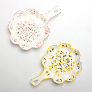 Factory direct sales of creative ceramic <b>plates</b> with handles, trendy on Instagram, perfect for breakfast, vegetable dishes, and - Product Image 1