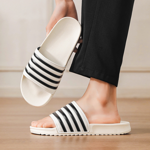 Sandalias de PVC con Logotipo Personalizado OEM/ODM, Antideslizantes y Transpirables para Hombre, Venta al Por Mayor - Product Image 2