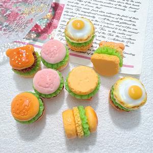 Miniature de burger en résine 3D pour <span class=keywords><strong>maison</strong></span> de poupée, aliment miniature fait main pour jeu, ornements de bureau - Product Image 4