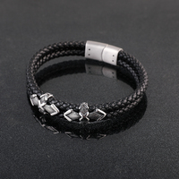 Bijoux fins en acier inoxydable croix en cuir hommes Bracelet personnalisé à la main fermoirs magnétiques Bracelet